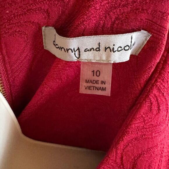 Danny and Nicole red dress size 10 - Picture 9 of 9